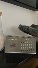 Charger l&#39;image dans la galerie, Calendrier ICONIC CAR TOONS
