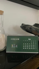 Charger l&#39;image dans la galerie, Calendrier ICONIC CAR TOONS
